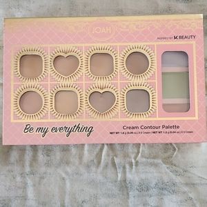 Cream contour corrector palette